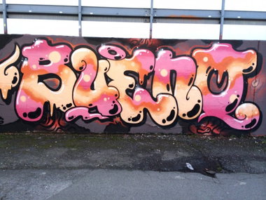 Graffiti Wall - Photo by GraffSoest - Bueno
