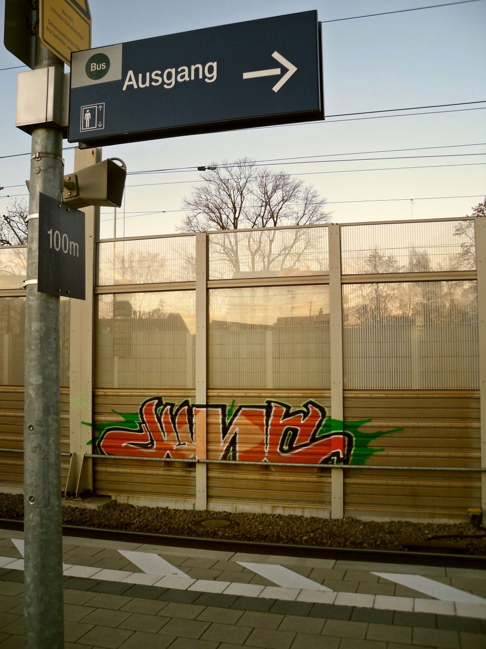 Graffiti Bombing - Photo by GraffitiAugsburg - Junc, Junk