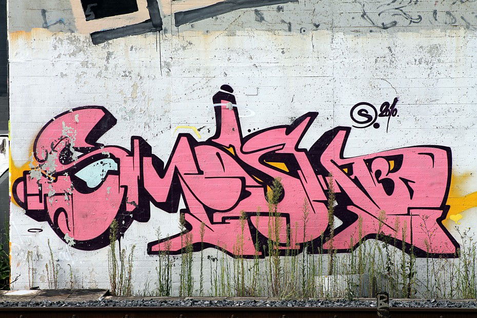 Graffiti Wall in basel - Photo by GraffitiBS - smash137, graffitibs, basel