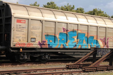 Graffiti Train - Photo by GraffitiBS - Dream, graffitibs, basel