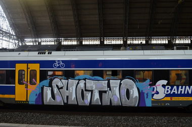 Graffiti Train in Bremen - Photo by GraffitiBremen - shotwo (2014)