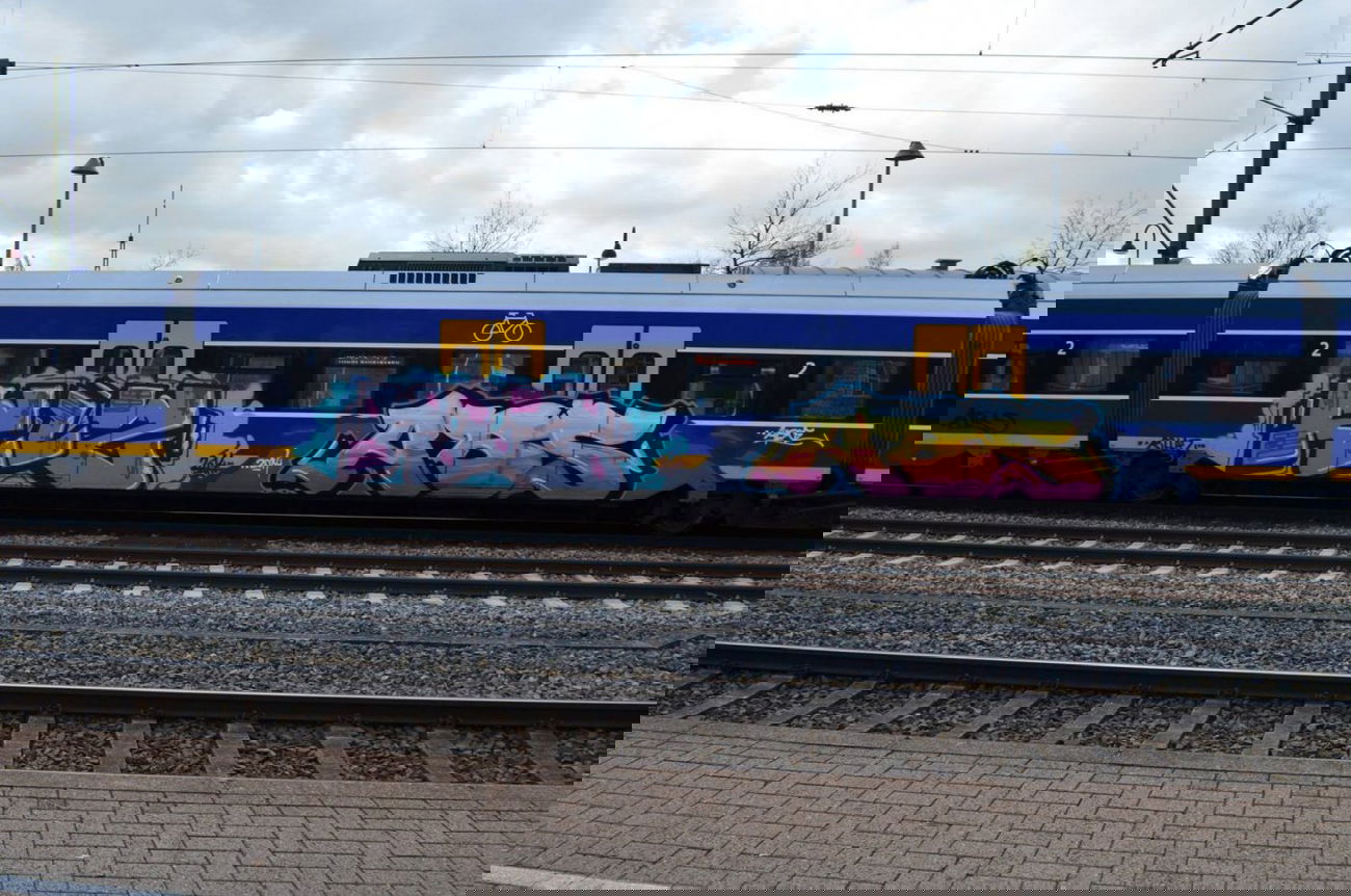 Graffiti Train - Photo by GraffitiBremen - rlz, abs (2014)