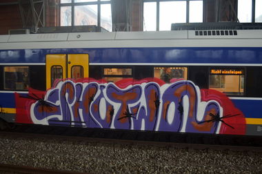 Graffiti Train in Bremen - Photo by GraffitiBremen - shotwo (2014)