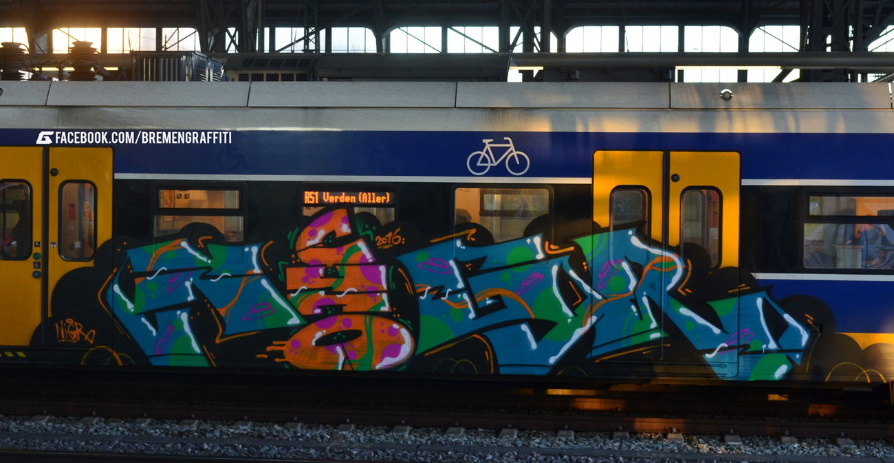 Graffiti Train in Bremen - Photo by GraffitiBremen (2016)