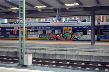 Graffiti Train in Bremen - Photo by GraffitiBremen - sn