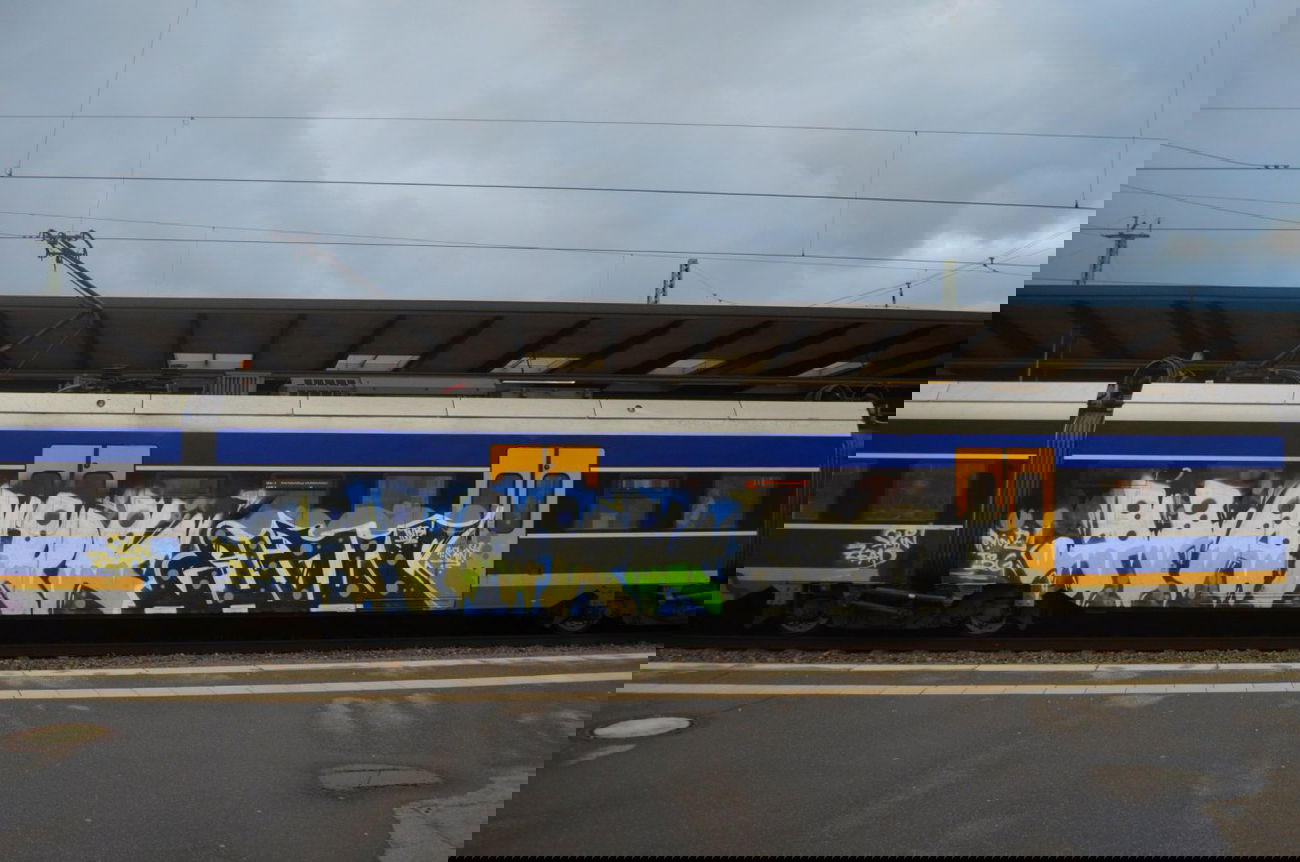 Graffiti Train in Bremen - Photo by GraffitiBremen - hark, elow, train (2015)