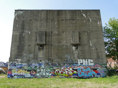 Graffiti Wall in emden - Photo by GraffitiEmden - Weird, Sick, Sake