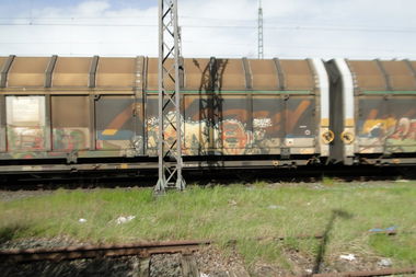 Graffiti Train in Emden - Photo by GraffitiEmden - ino, bro, space