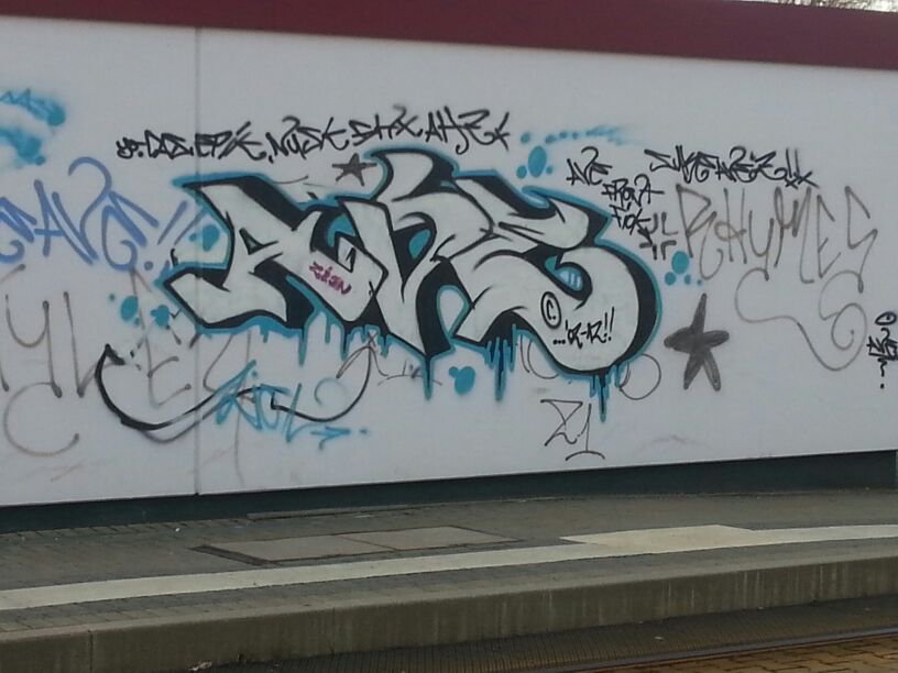Graffiti Bombing - Photo by GraffitiSachsen - AVE, AVE, Crew (2012)