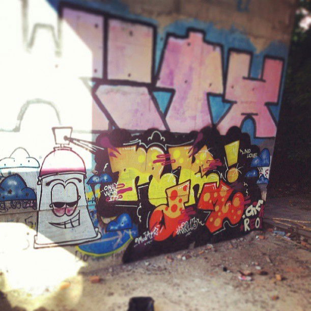 Graffiti Wall - Photo by Graffiti_Rostov - Reas, Reol, Red