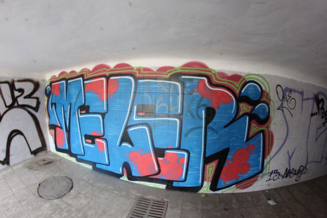 Graffiti Bombing - Photo by Graffiti_Rostov - Meler, Absurd, Sbrod