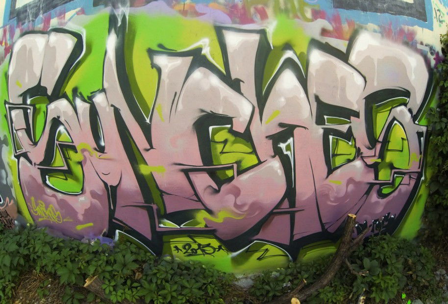 Graffiti Wall - Photo by Graffiti_Rostov - Sunches, Drunken, Fools (2013)