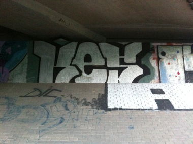 Graffiti Wall - Photo by Graffitido - Kes