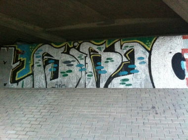 Graffiti Wall - Photo by Graffitido - Birz