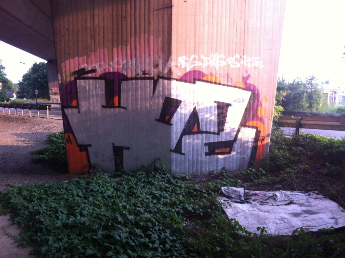 Graffiti Wall in Dortmund - Photo by Graffitido - Hez