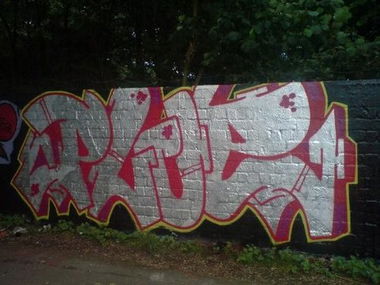 Graffiti Wall - Photo by Graffitido - Plue