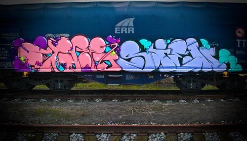 Graffiti Train - Photo by Graffitido - HERZ, SIEW