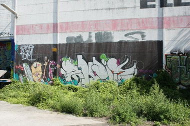 Graffiti Wall - Photo by Graffitido - smais