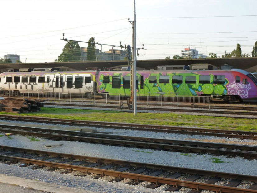 Graffiti Train in Ljubljana - Photo by Graffmagazine - wholecar, train (2012)