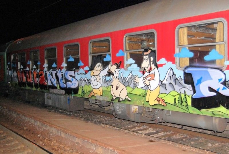 Graffiti Train - Photo by Graffmagazine - mutants, rcls