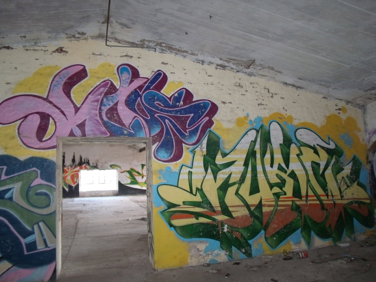 Graffiti Wall in Trier - Photo by Grafilzer - cuba, kaos