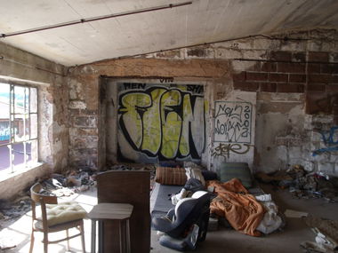 Graffiti Bombing in Trier - Photo by Grafilzer - flen