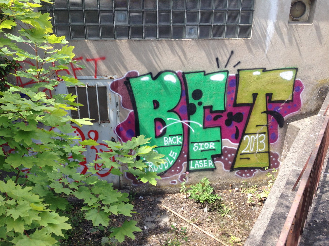 Graffiti Wall in Luxembourg - Photo by Grafilzer - sior, bft (2013)