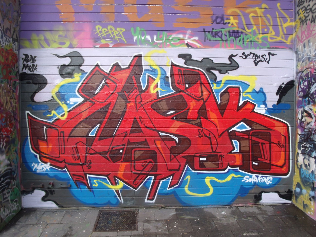 Graffiti Wall in Luxembourg - Photo by Grafilzer - nask