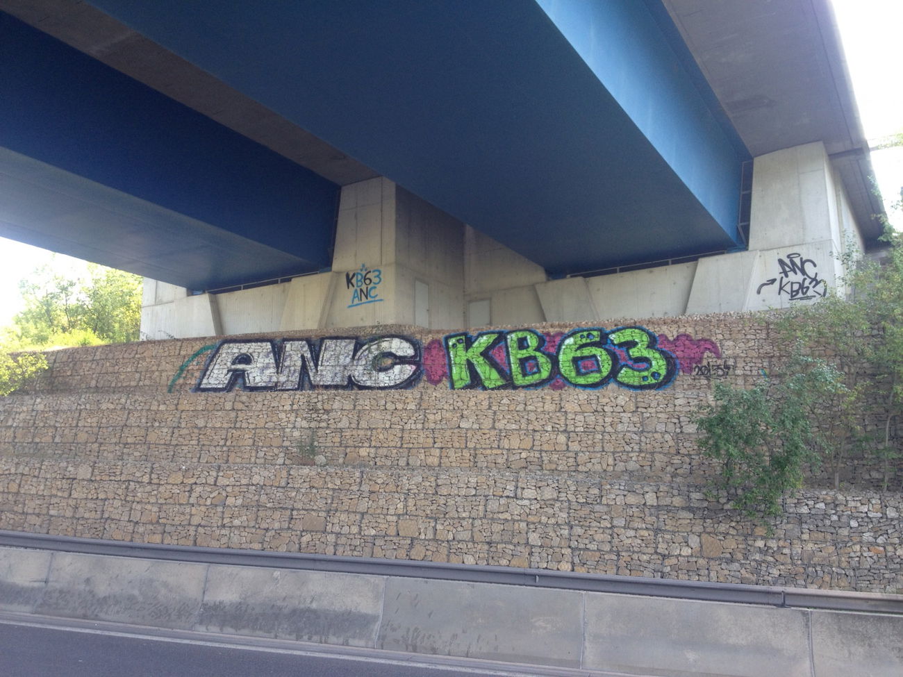 Graffiti Bombing - Photo by Grafilzer - ANC, KB63 (2015)