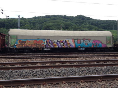 Graffiti Train - Photo by Grafilzer - wol