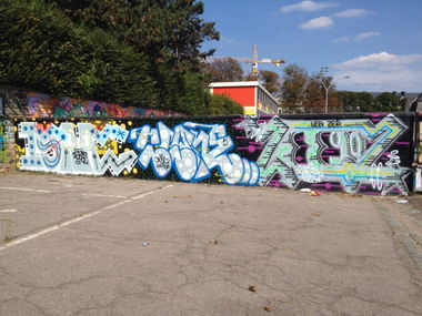 Graffiti Wall in Luxembourg - Photo by Grafilzer - isac, clone, led