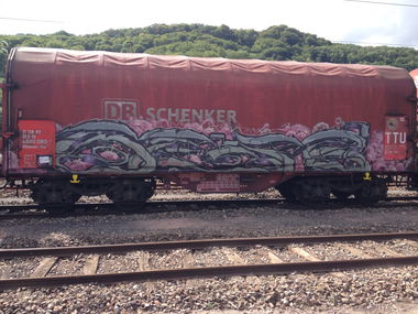 Graffiti Train - Photo by Grafilzer - stero