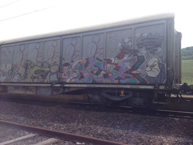 Graffiti Train - Photo by Grafilzer - dex, 69ers, dex1
