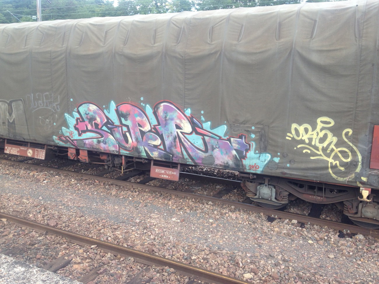 Graffiti Train - Photo by Grafilzer - super