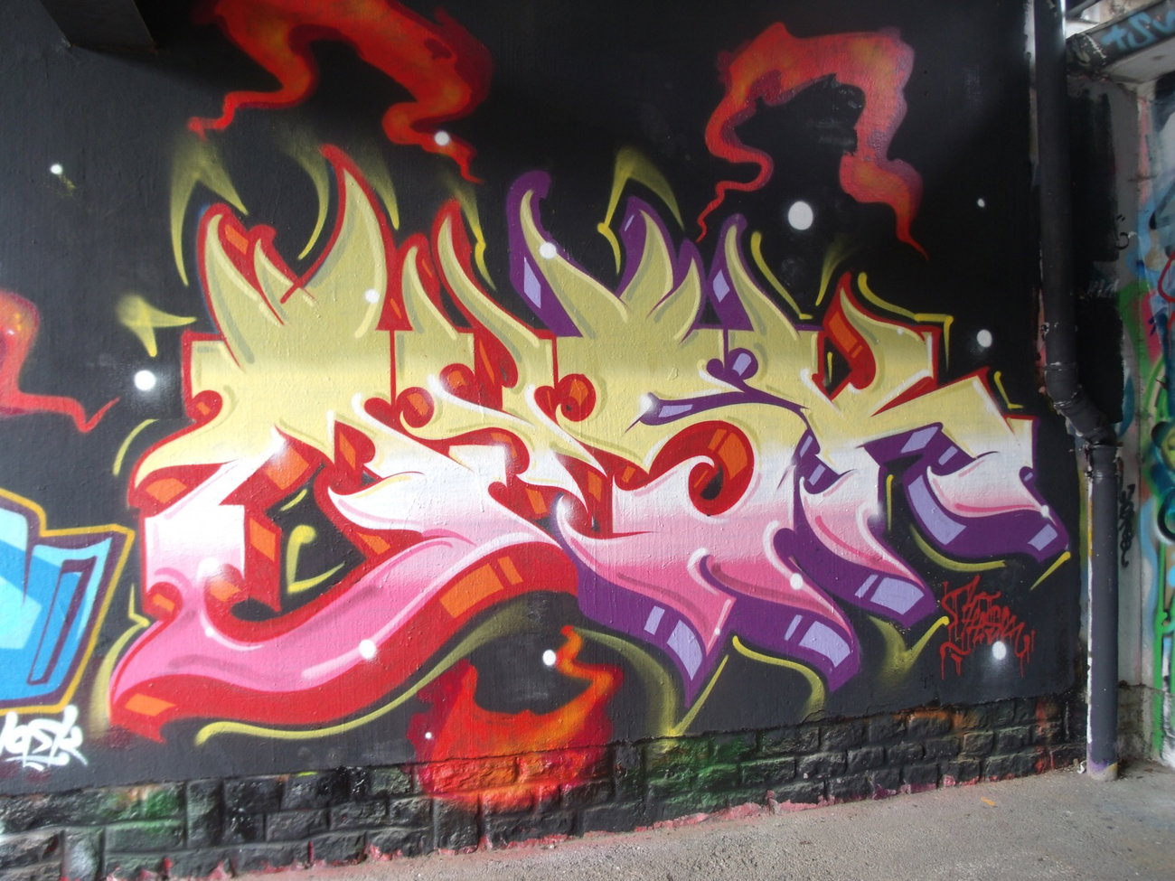 Graffiti Wall in Luxembourg - Photo by Grafilzer - musk, fdh
