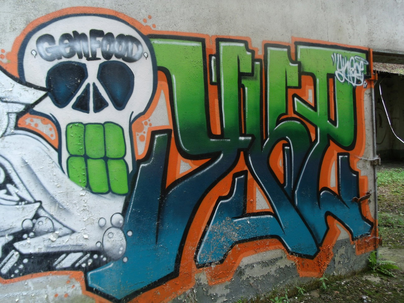 Graffiti Wall in Luxembourg - Photo by Grafilzer - yke