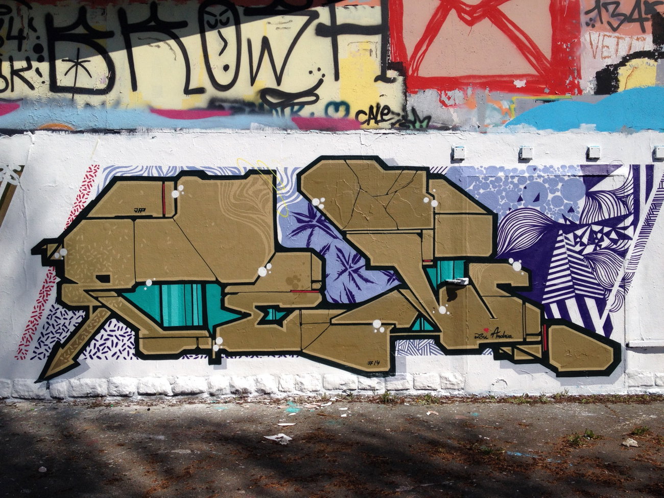 Graffiti Wall in Luxembourg - Photo by Grafilzer (2015)