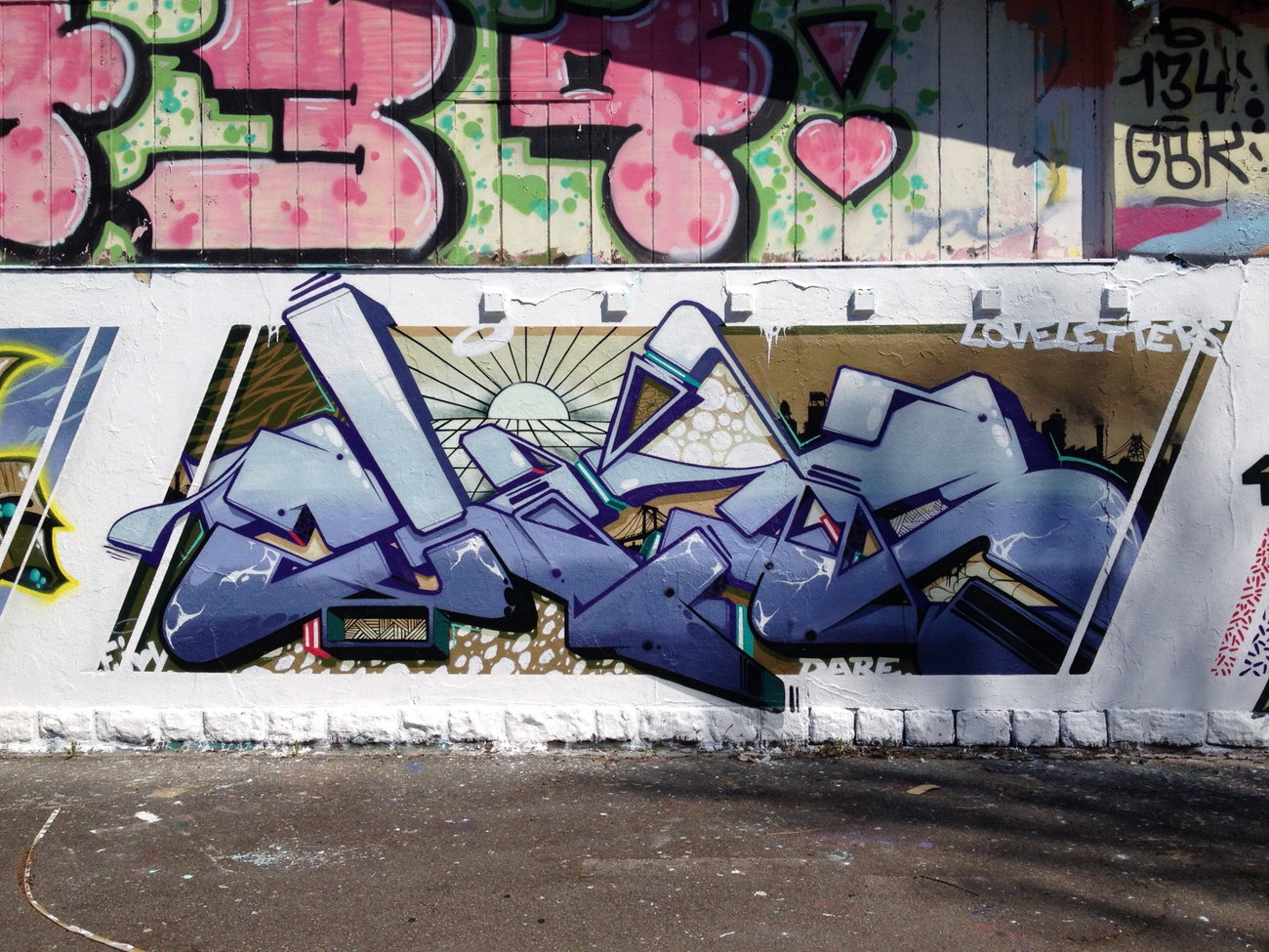 Graffiti Wall in Luxembourg - Photo by Grafilzer - chas, loveletters (2015)