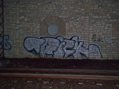 Graffiti Bombing in Trier - Photo by Grafilzer - trick