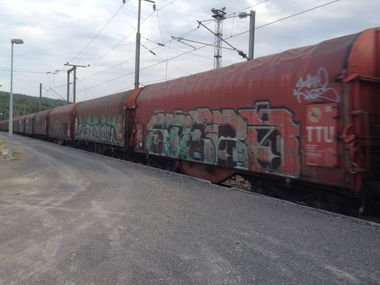 Graffiti Train - Photo by Grafilzer - stero