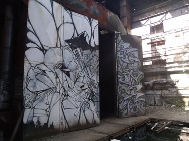 Graffiti Wall in Trier - Photo by Grafilzer - kaos, regas