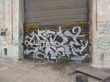 Graffiti Wall in Trier - Photo by Grafilzer - zare (2003)