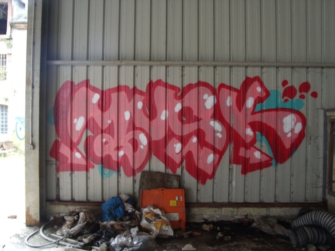 Graffiti Wall in Luxembourg - Photo by Grafilzer - musk, fdh