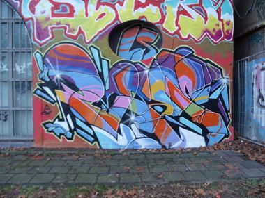 Graffiti Wall in Trier - Photo by Grafilzer - love, kaos