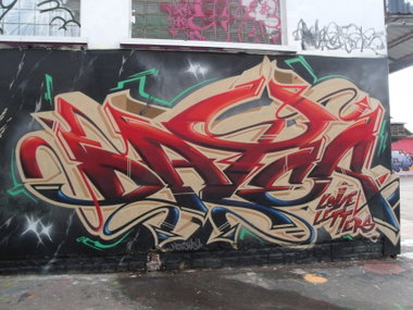 Graffiti Wall in Luxembourg - Photo by Grafilzer - dater, loveletters