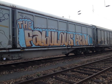 Graffiti Train - Photo by Grafilzer - flash, kosmo, barto