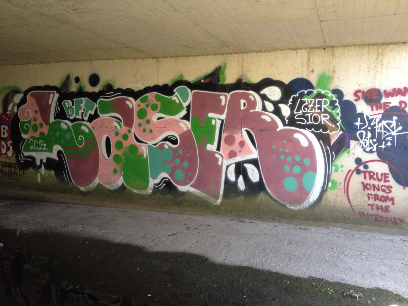 Graffiti Wall in Luxembourg - Photo by Grafilzer - laser, bft
