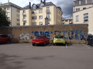 Graffiti Bombing in Luxembourg - Photo by Grafilzer - seop, suga, sior