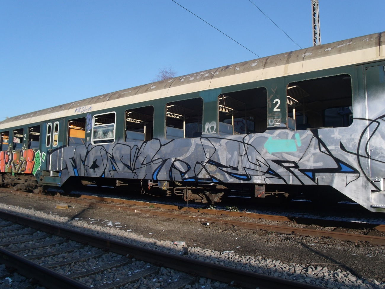 Graffiti Train in Trier - Photo by Grafilzer - love, kaos, monsters
