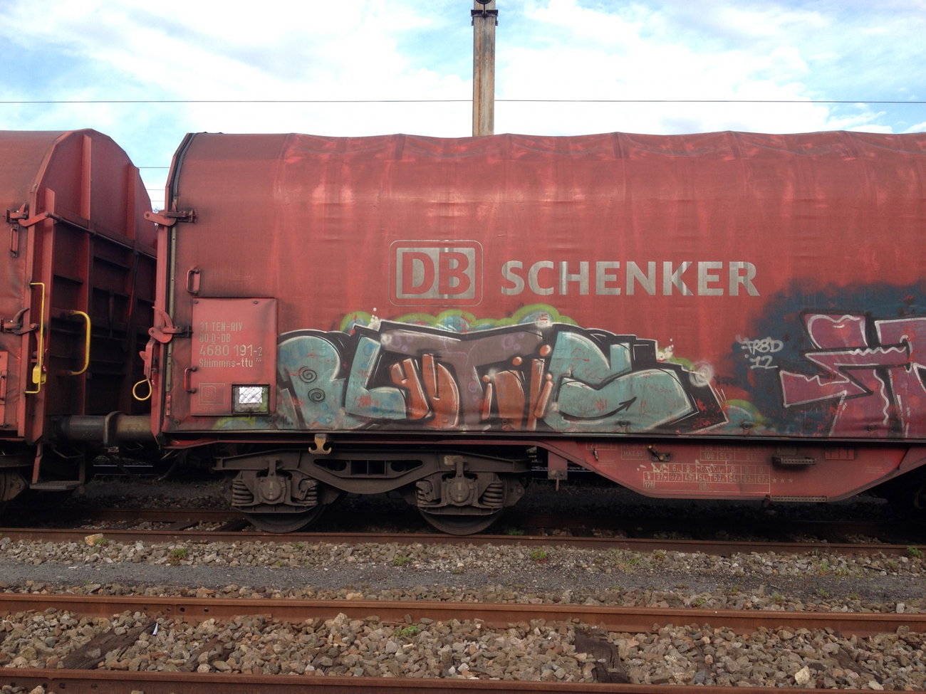 Graffiti Train - Photo by Grafilzer - blutig